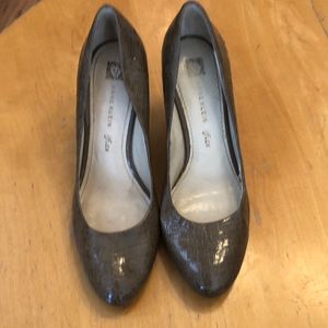 Anne Klein Taupe Heels